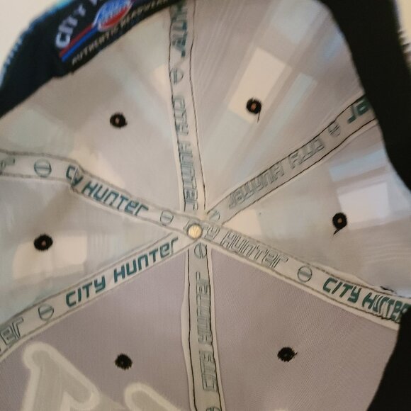 City Hunter NY New York Ultimate Fitted Black Blue Plaid Cap - Picture 5 of 6